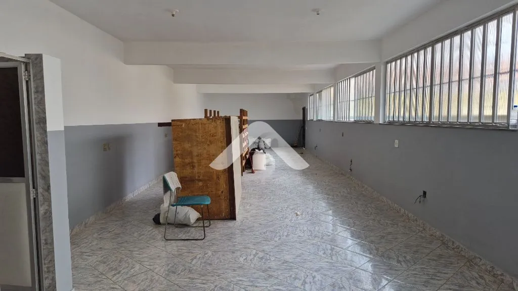 Imagem Galpão no Campinho com 200 m2, próximo a Delegacia