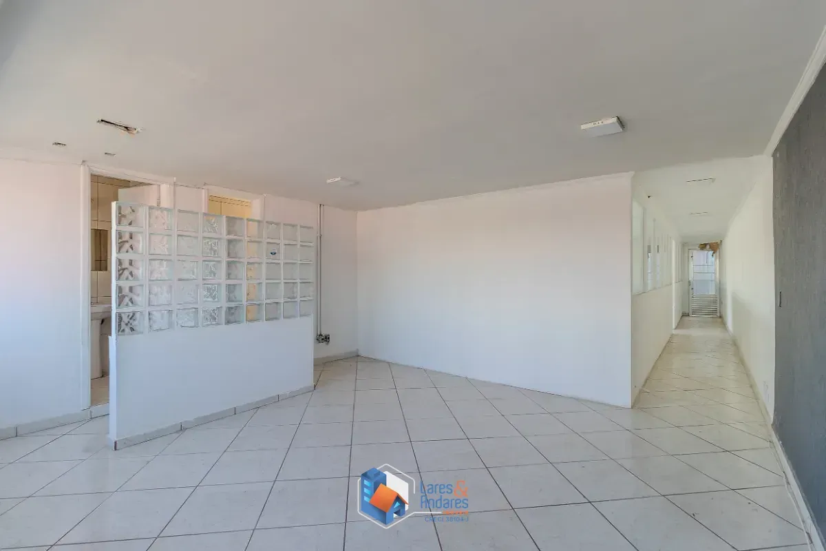 Imagem Casa para venda em Vila Ema com 7 quartos, sendo 1 suíte, 450m²