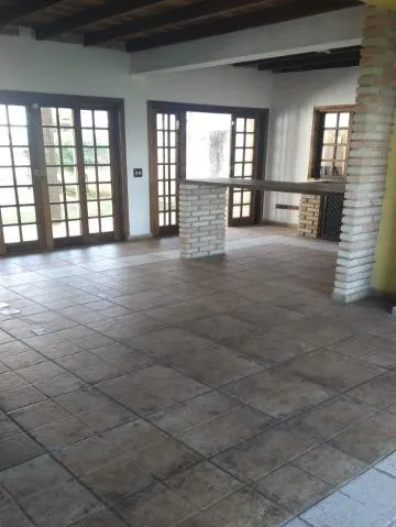 Imagem VENDA DE SOBRADO NO PARQUE NOSSA SRA. DO CARMO, 258m² com 2 suítes, churrasqueira, sala com lareira, quintal amplo e 06 vagas. CONSULTE-NOS.