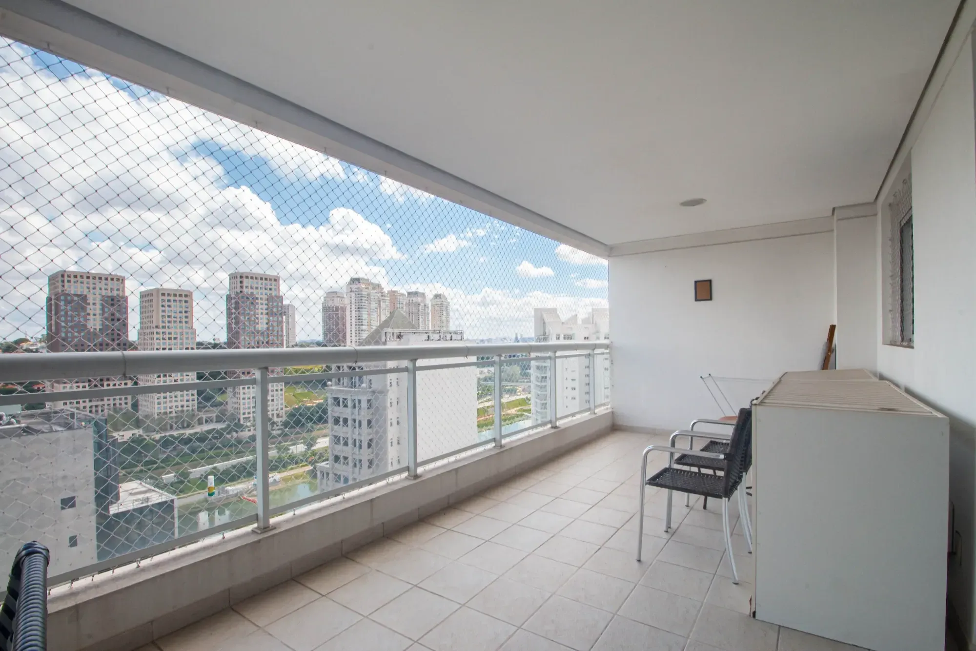 Foto do imóvel Apartamento com 3 Quartos à Venda, 108,56 m² em Rua Sansão Alves dos Santos