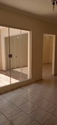 Imagem Casa 3 dormitórios, sendo uma suíte locação para comercial e ou residencial