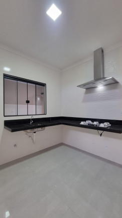 Casa com 3 Quartos à Venda,  em Jardim Pérola - Marília