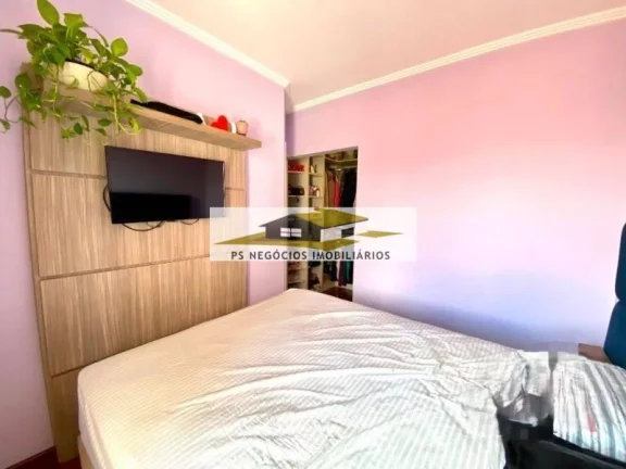 Imagem Sobrado Triplex em Condomínio com 153m2 para venda