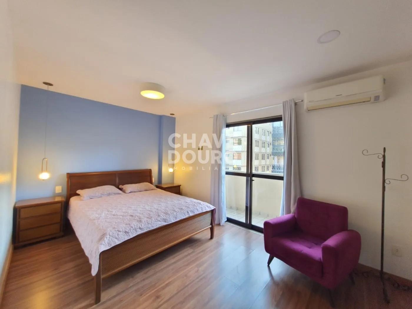 Imagem Apartamento de 2 Quartos (sendo 1 suíte com varanda) + Dependência e 1 Vaga