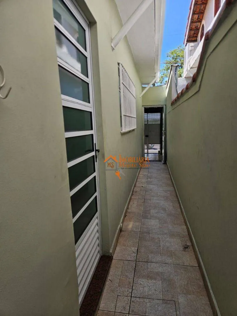 Imagem Sobrado com 3 dormitórios à venda, 175 m² por R$ 695.000,00 - Jardim Santa Francisca - Guarulhos/SP