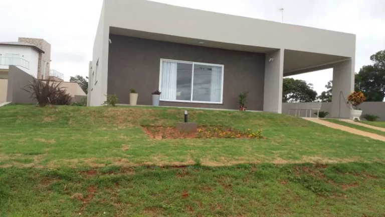 Imagem Linda casa a venda no condomínio Riviera de Santa Cristina III