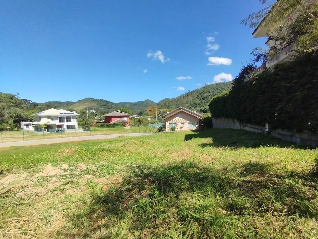Foto do imóvel Terreno em Condomínio para Venda em Teresópolis / RJ em Estrada Doutor Rogério de Moura Estevão