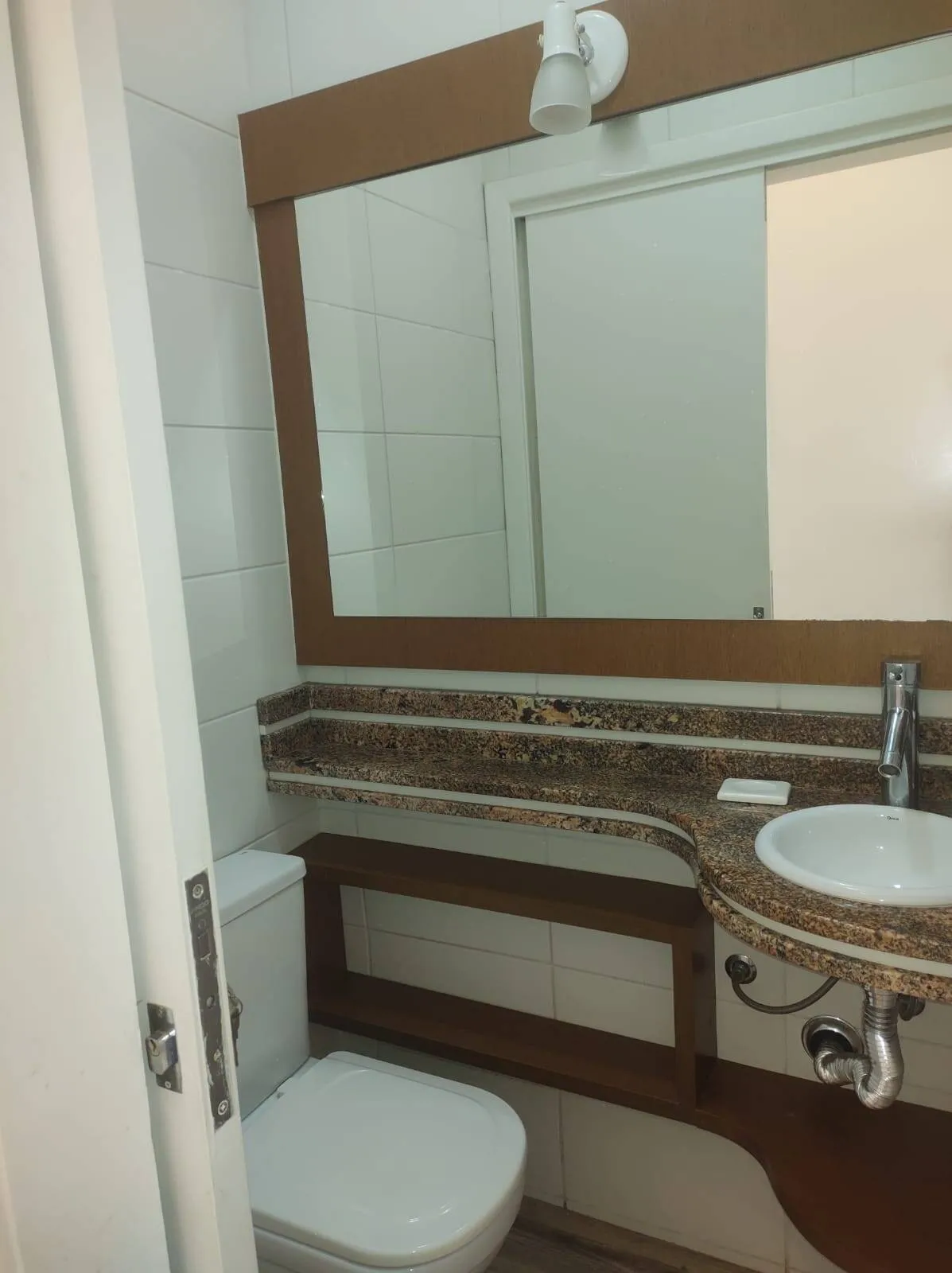 Foto do imóvel: Apartamento com 2 suítes em Jurerê Tradicional. em Rua Jorge Cherem