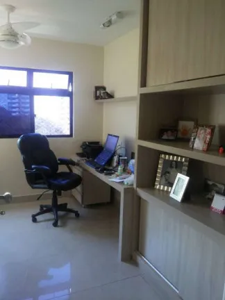 Imagem Apartamento com 4 Quartos à Venda, 178 m² em Lagoa Nova - Natal