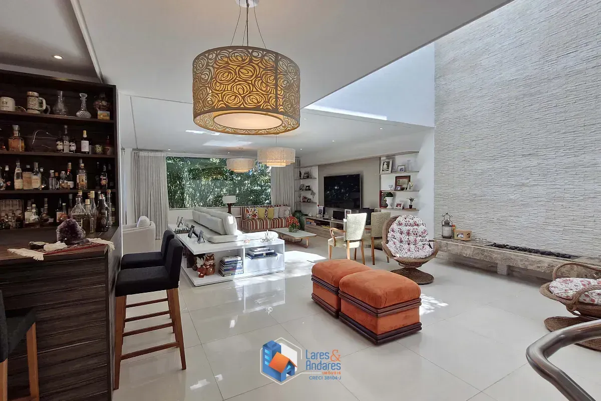 Imagem Casa para venda em Jardim Floresta com 4 quartos, sendo 4 suítes, 617m²