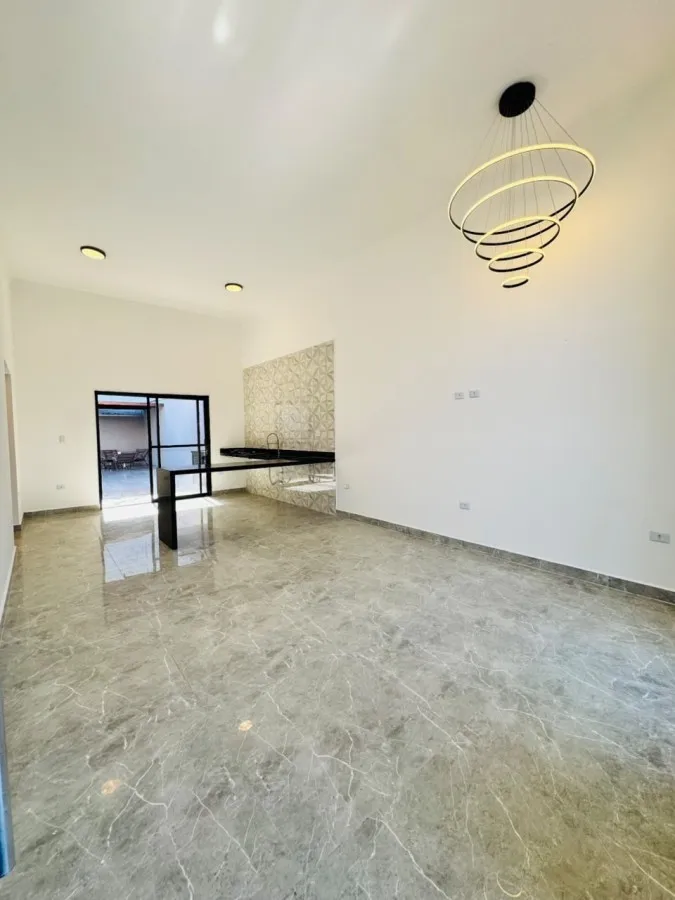 Imagem Casa para Venda em Itanhaém, Bopiranga, 3 dormitórios, 1 suíte, 1 banheiro, 2 vagas