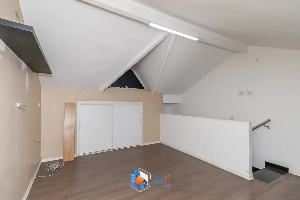 Imagem Casa no condomínio Residencial Erika para venda com 3 quartos, sendo 2 suítes, 100m²