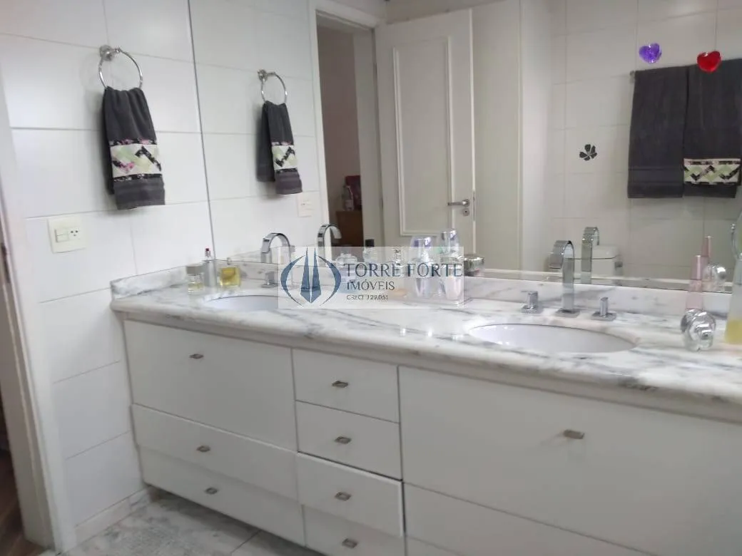 Imagem Apartamento com 3 suítes e 3 vagas na Vila Gomes Cardim