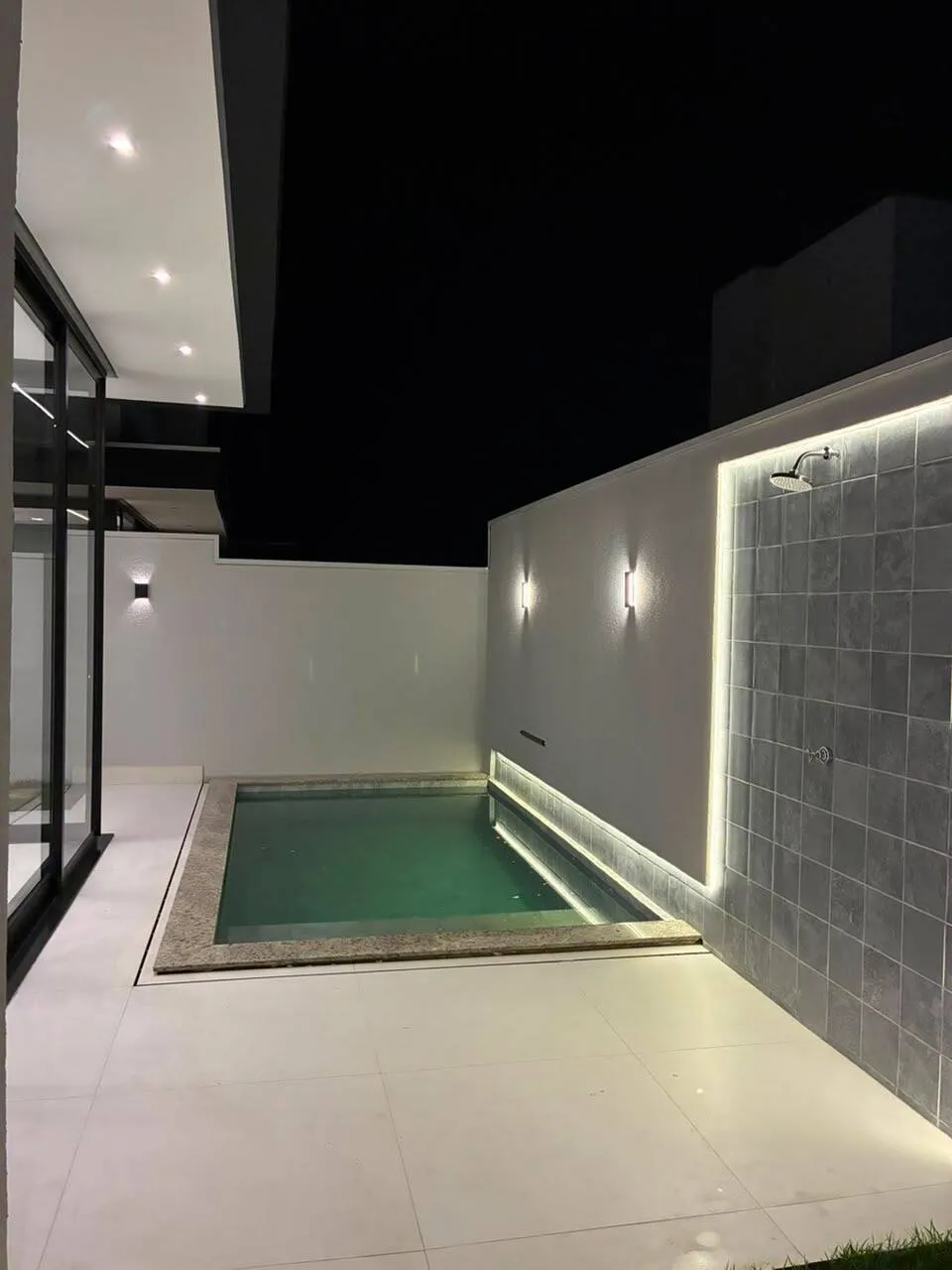 Imagem Casa 3 suítes condomínio brisas