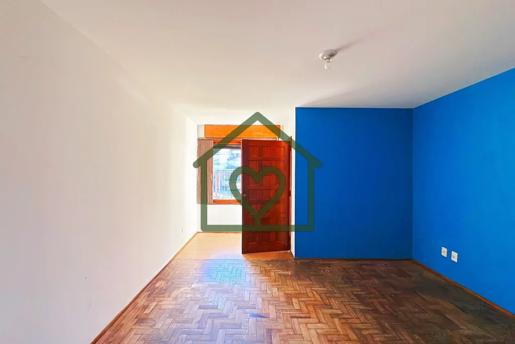 Imagem Apresentamos esta incrível casa desocupada, ideal tanto para fins residenciais quanto comerciais, s...