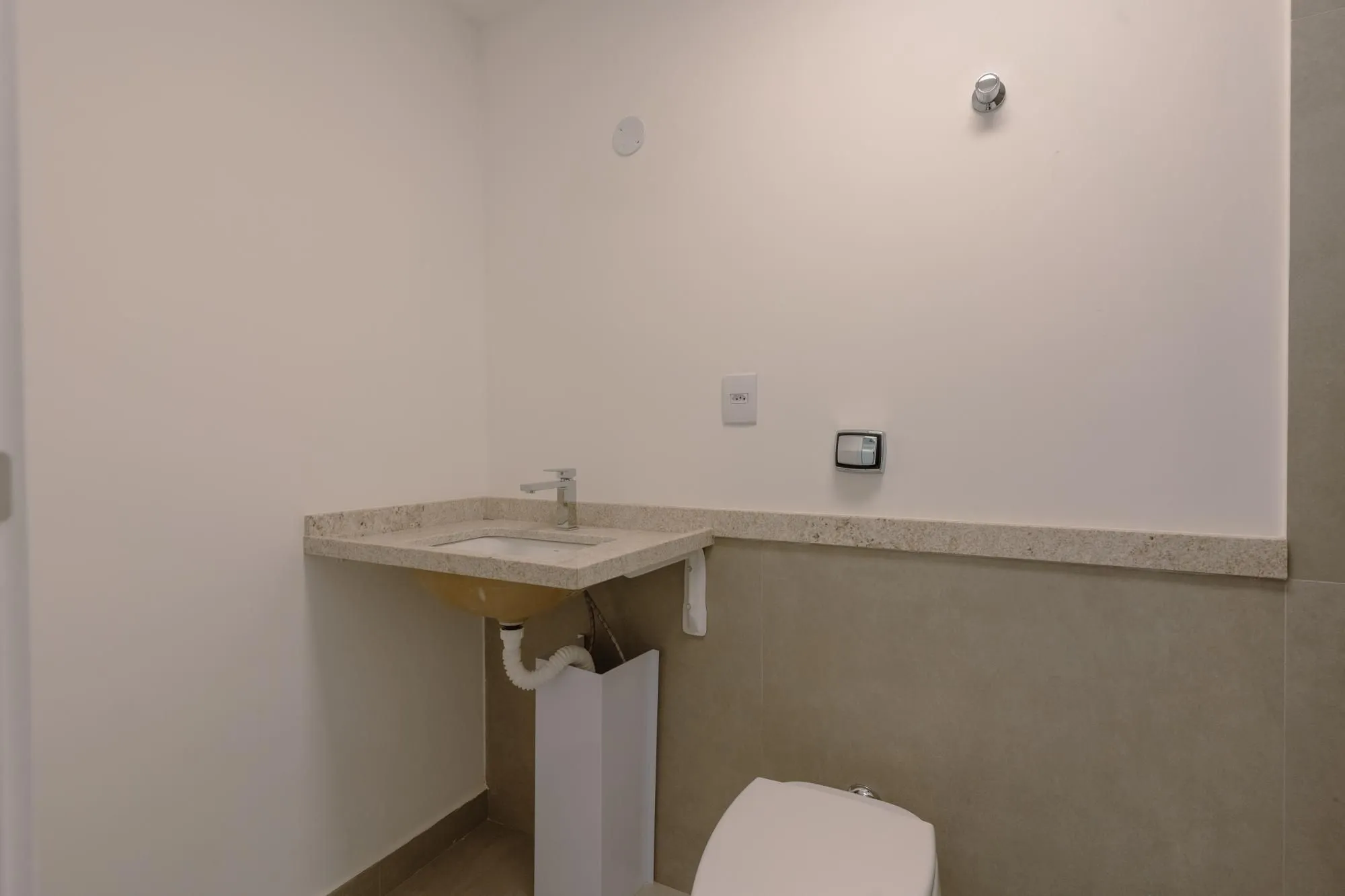 Imagem Apartamento de 2 dormitorios à venda em Higienópolis, Porto Alegre.