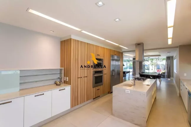 Imagem Barra da Tijuca - Condominio Novo Leblon - Vendo magnifica mansão de alto padrão! (IMÓVEL ENCONTRA-SE ALUGADO POR R$40.000,00).