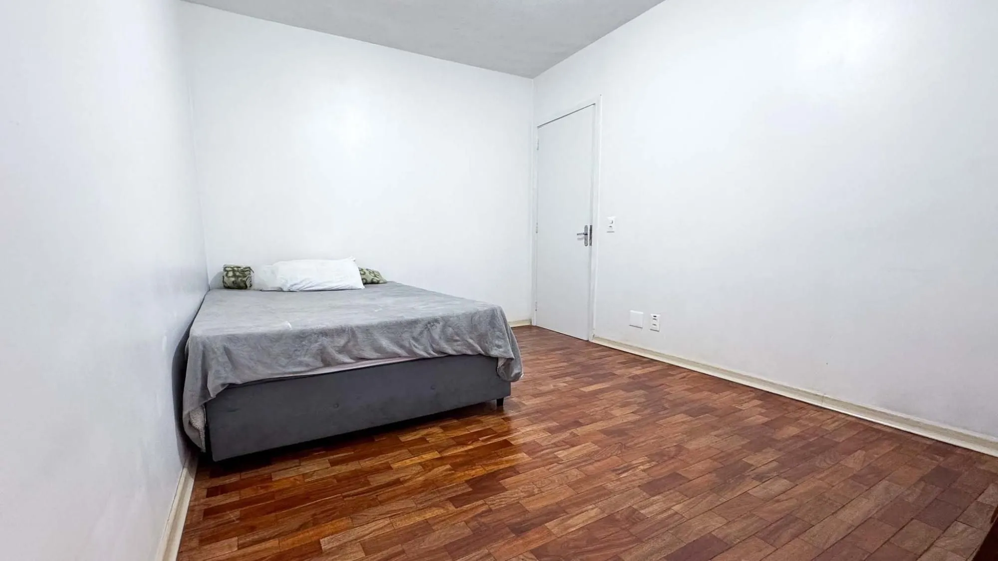 Imagem Apartamento 2 dorms à venda Rua Professor Cristiano Fischer, Jardim do Salso - Porto Alegre