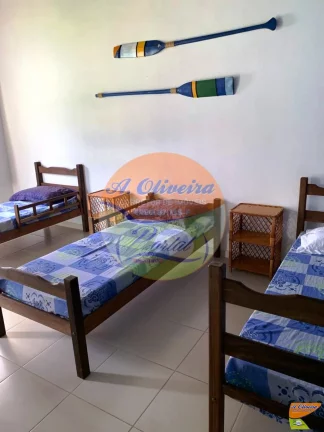 Imagem Casa 04 Dormitórios ( 01 suíte ) 250 metros da Praia - Praia das Toninhas
