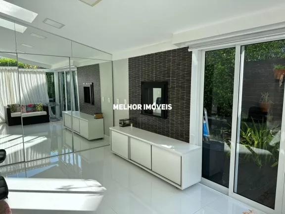 Imagem Sobrado a venda no Condomínio Village dos Ipês com 129m² em Balneário Camboriú