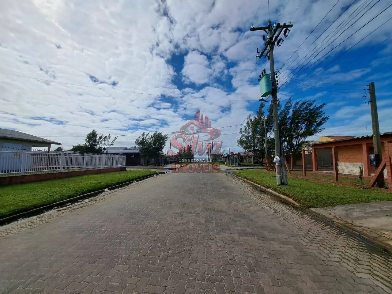 Imagem C187 | Sobrado 4 Dormitórios a 200m do Mar
