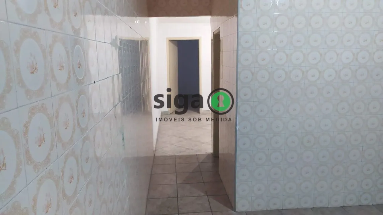 Imagem Imóvel com 3 Casas e 3 Vagas Próximo à Av. Santa Catarina