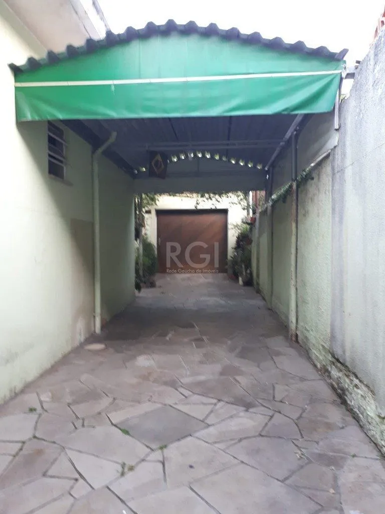 Imagem Casa para Venda - 142m², 3 dormitórios, sendo 1 suites, Partenon