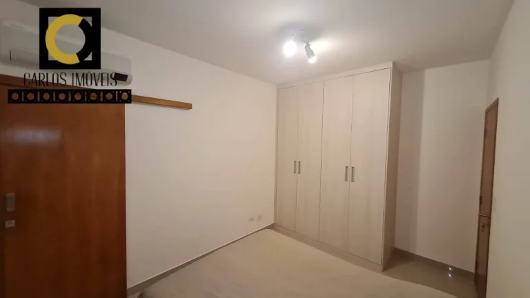 Imagem Casa sobreposta a venda, super bem localizada em Santos