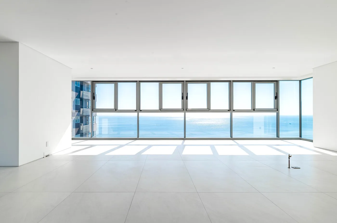 Imagem Apartamento Frente Mar para Venda em Balneário Camboriú, CENTRO, 4 dormitórios, 4 suítes, 5 banheiros, 4 vagas