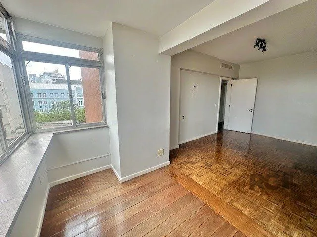 Imagem Excelente Apartamento Para Comprar Próximo ao Hospital Moinhos de Vento com 196 m² privativos