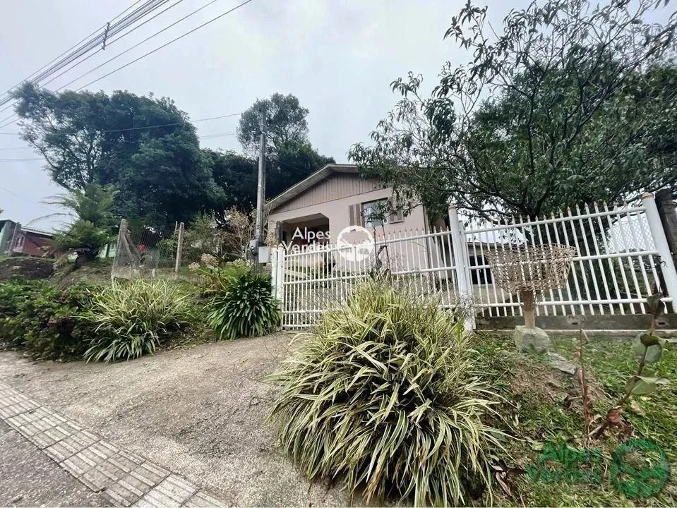 Imagem Vende-se casa na Vila do Cedro em Canela/RS