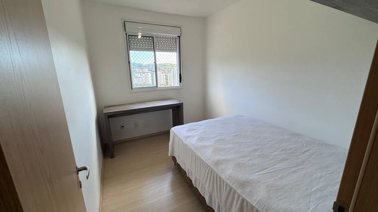 Imagem Excelente apartamento semi mobiliado, com vaga e infra completa