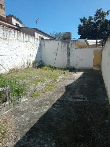 Imagem VENDA DE CASA NO ARUJAMÉRICA, EM ARUJÁ/SP 66,40m², com quarto e cozinha amplos, banheiro social, lavanderia coberta e 02 vagas p/ autos. CONSULTE-NOS