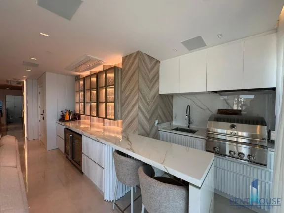 Imagem Apartamento Frente Mar para Venda em Balneário Camboriú, CENTRO, 4 dormitórios, 4 suítes, 5 banheiros, 3 vagas