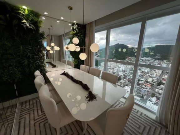 Imagem Falcon Tower