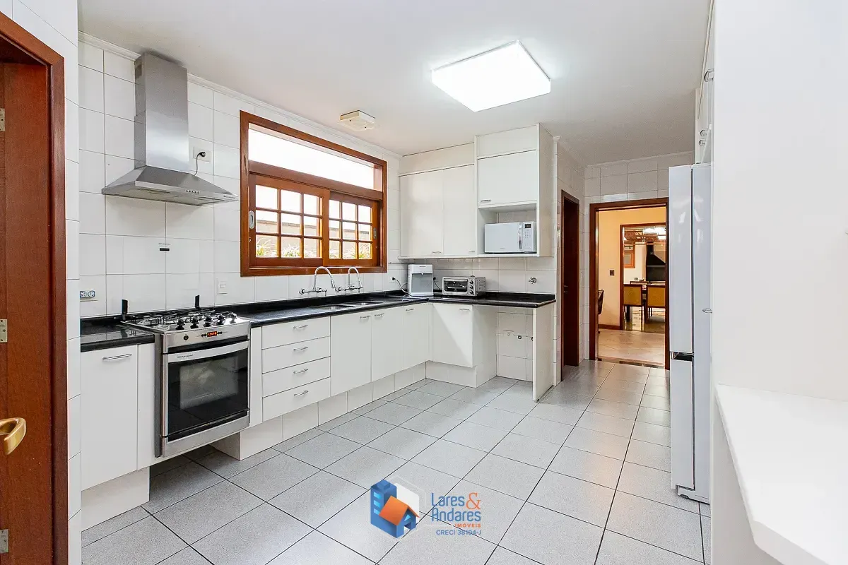Imagem Casa no condomínio Residencial Morumbi para venda com 5 quartos, sendo 3 suítes, 425m²