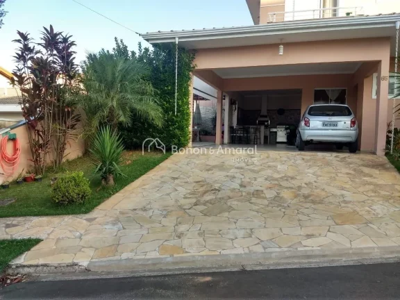 Imagem Em uma localização privilegiada, no Condomínio Vivenda das Cerejeiras em Valinhos, esta casa ofer...