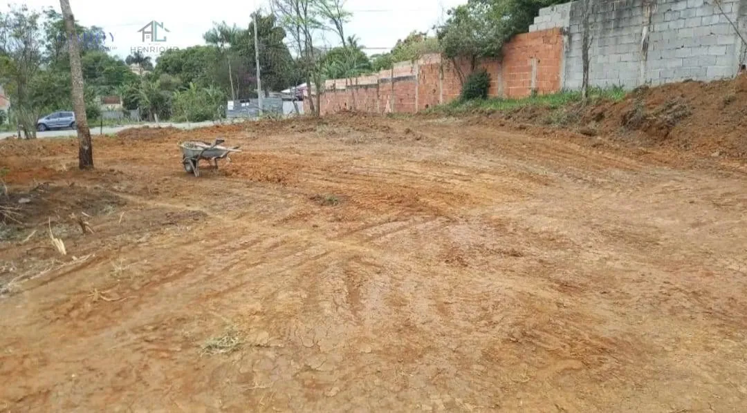 Imagem Terreno no Jardim Shangrilá, com fácil acesso e ótima oportunidade