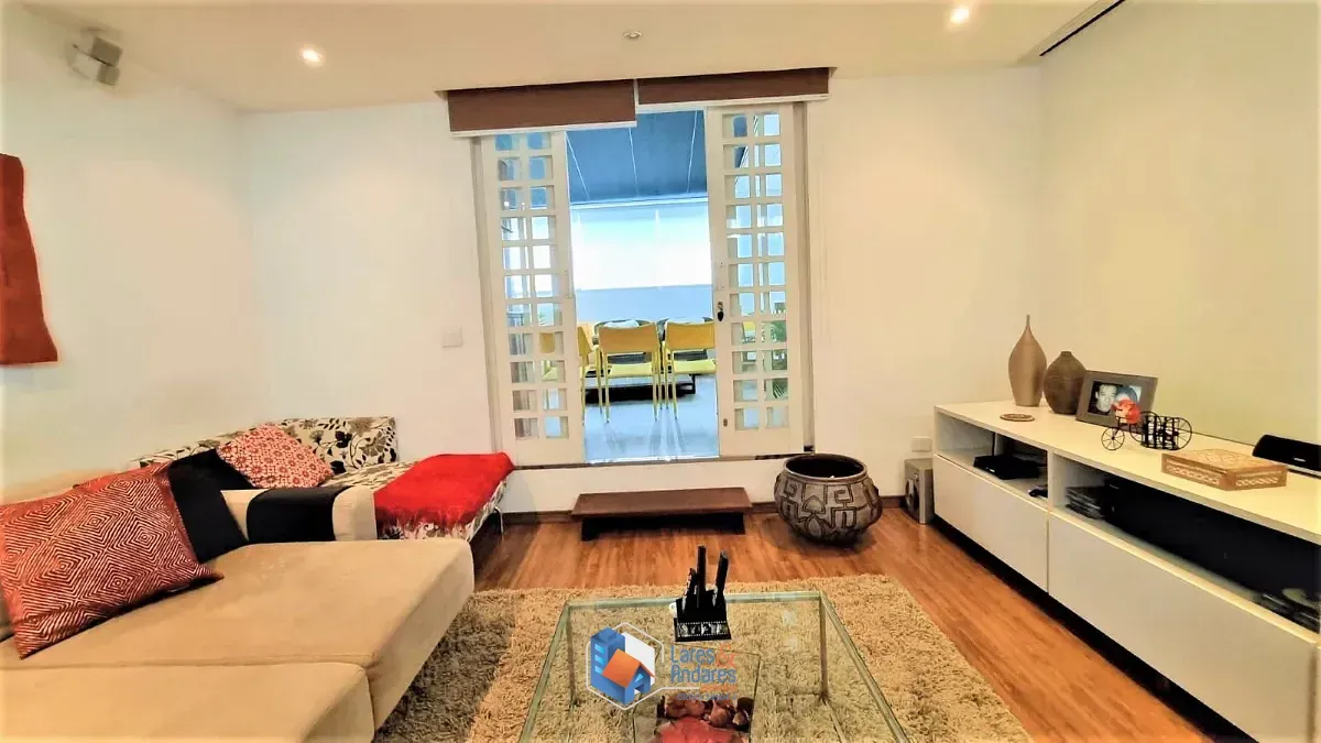 Imagem Casa para venda em Vila Suzana com 4 quartos, sendo 2 suítes, 340m²