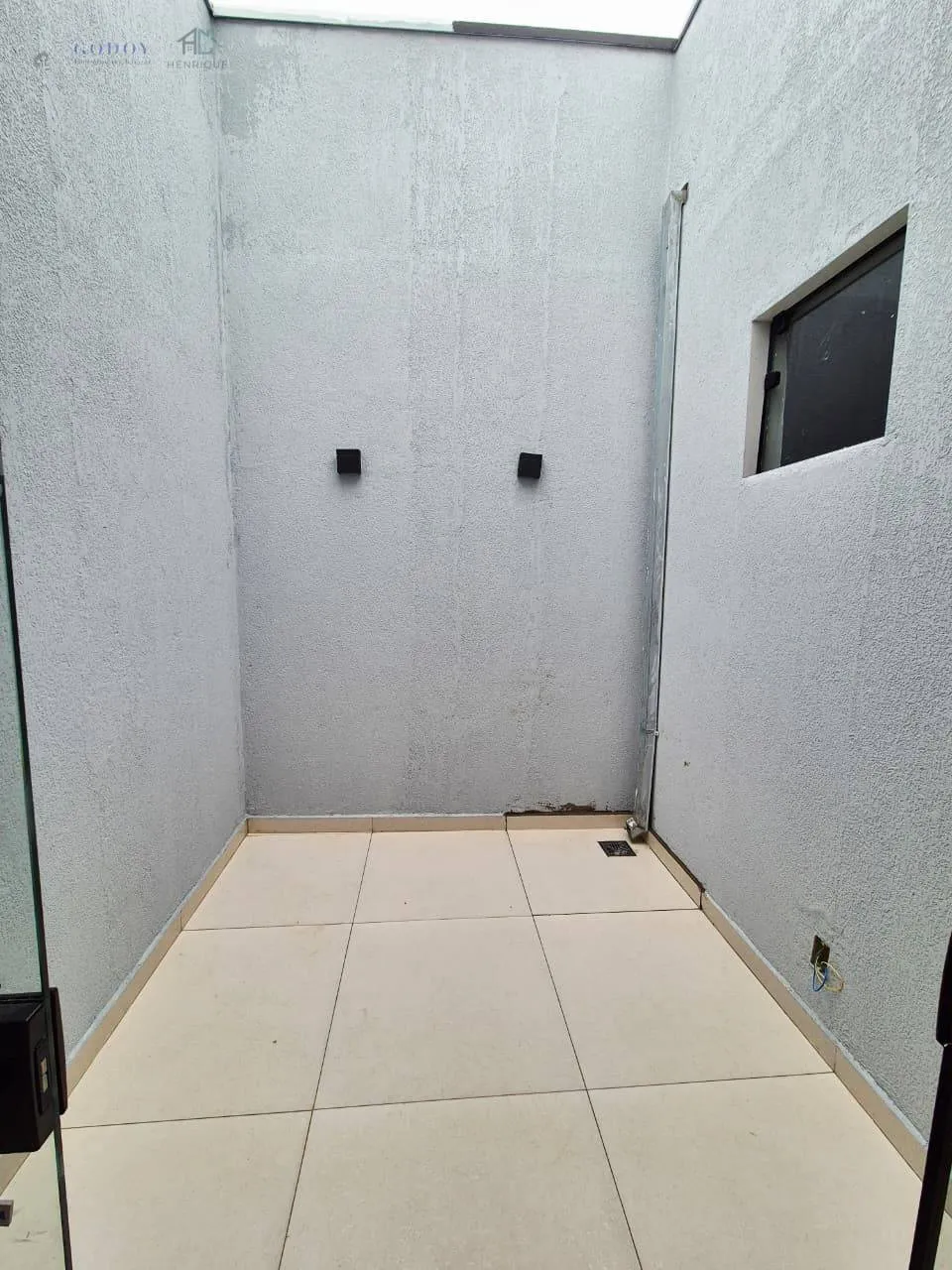 Imagem Casa moderna com excelente padrão de acabamento e localização privilegiada.