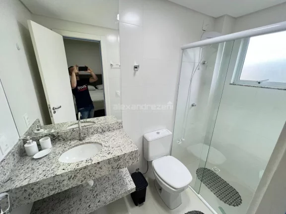 Imagem Lindo Apartamento 3 dormitórios próximo a praia de Bombas