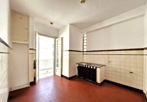 Imagem Apartamento no Centro de 3 dormitórios DESOCUPADO