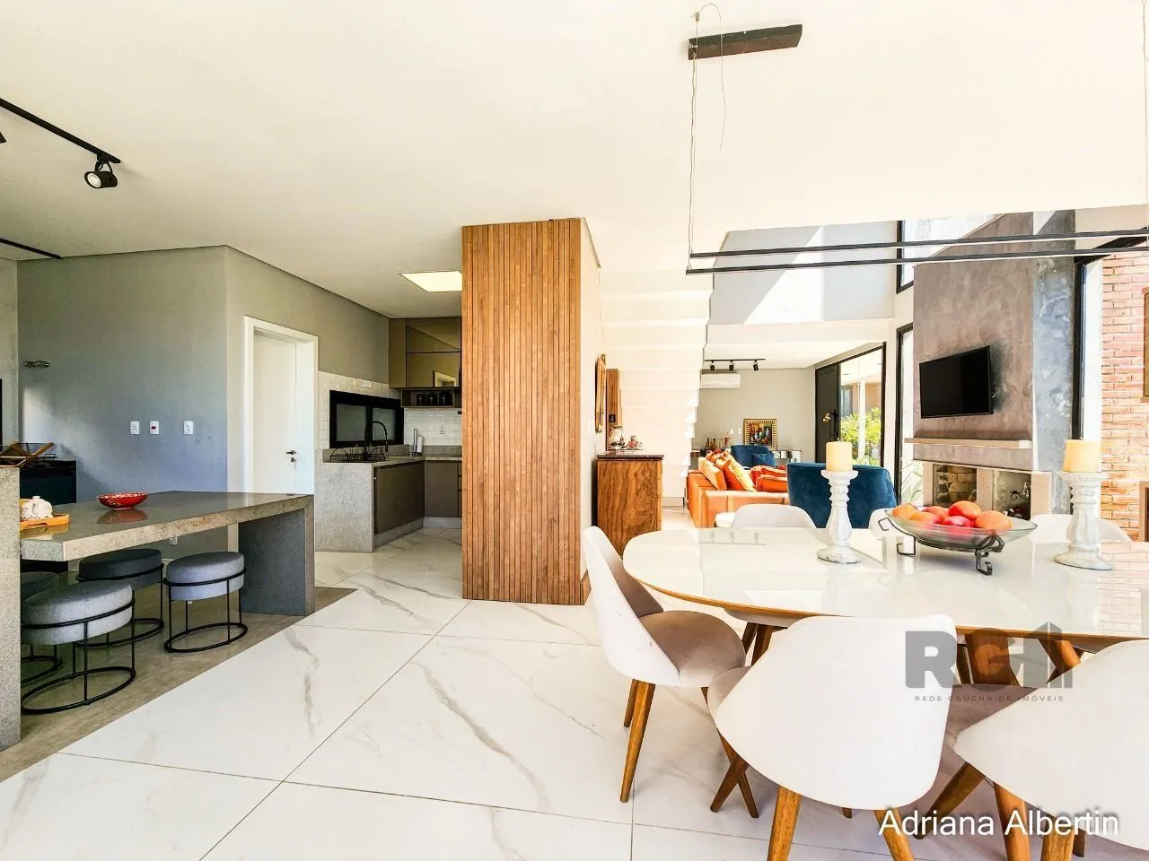 Imagem Casa com 4 suites - Condominio Fechado