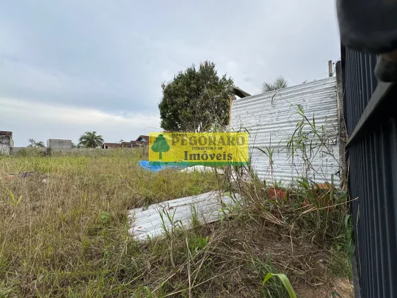Imagem Terreno de Esquina no Getuba - 1.118 m²: Plano, Murado, Pavimentado, Água e Luz Instalados