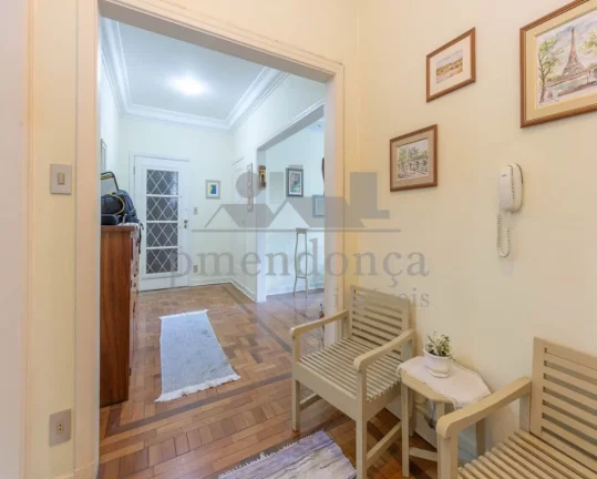 Imagem Apartamento em Higienópolis com 3 quartos sendo 1 suite e 1 vaga, 217 m2