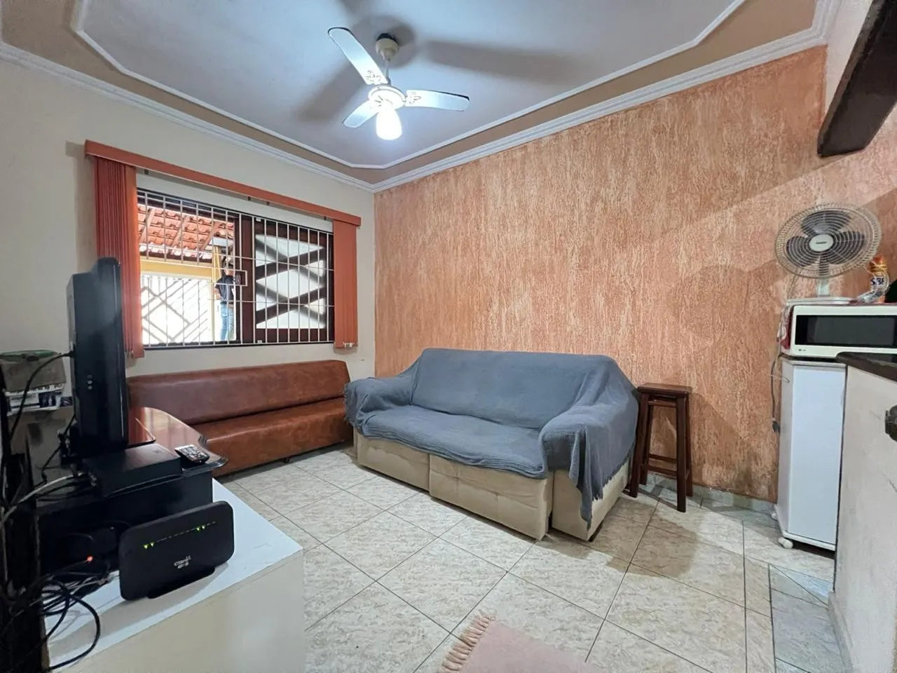 Imagem Casa para Venda em Praia Grande, Caiçara, 2 dormitórios, 1 suíte, 1 banheiro, 2 vagas