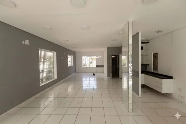 Imagem Loja Comercial de Alto Padrão para Locação no Campo Belo, São Paulo-SP- 2 Banheiros, 3 Vagas de Garagem, 170m² de Área