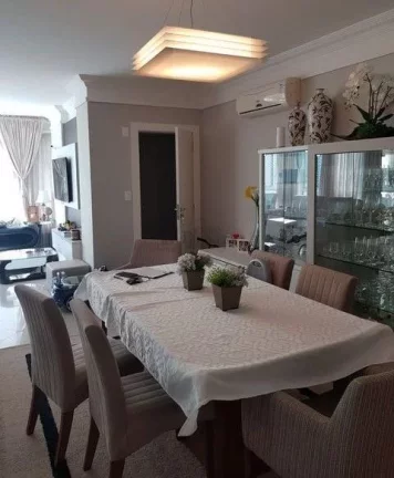 Imagem Ótimo apartamento quadra mar em Balneário Camboriú.