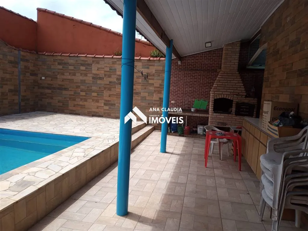 Imagem Casa lote inteiro na Praia de Mongaguá a 160 metros do mar