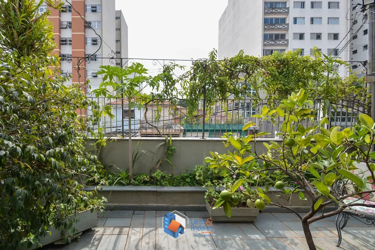 Imagem Sobrado para venda em Sumaré com 4 quartos, sendo 2 suítes, 190m²